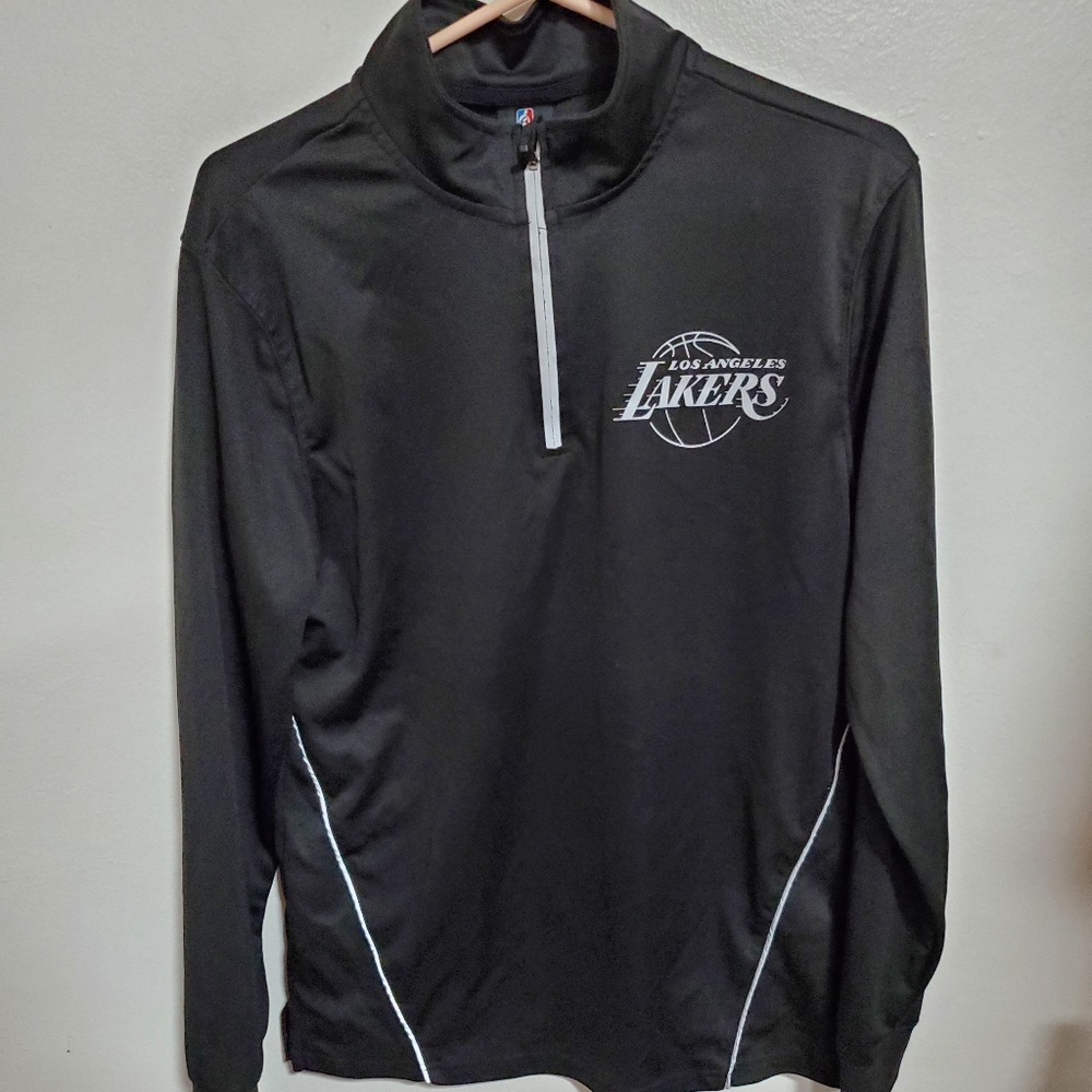 ♥️ 2/$25 LA Lakers Black NBA lightweight Sweatshirt sz Small